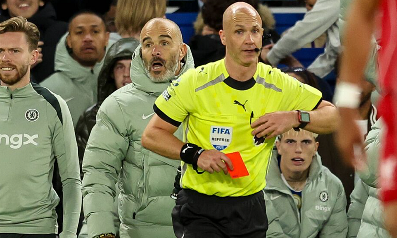 Willy Caballero tiết lộ tâm trạng của Maresca sau khi bị truất quyền chỉ đạo